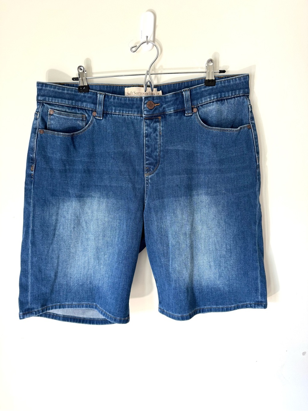 Soft Surroundings Pull On Denim Short Ultimate 5 pocket